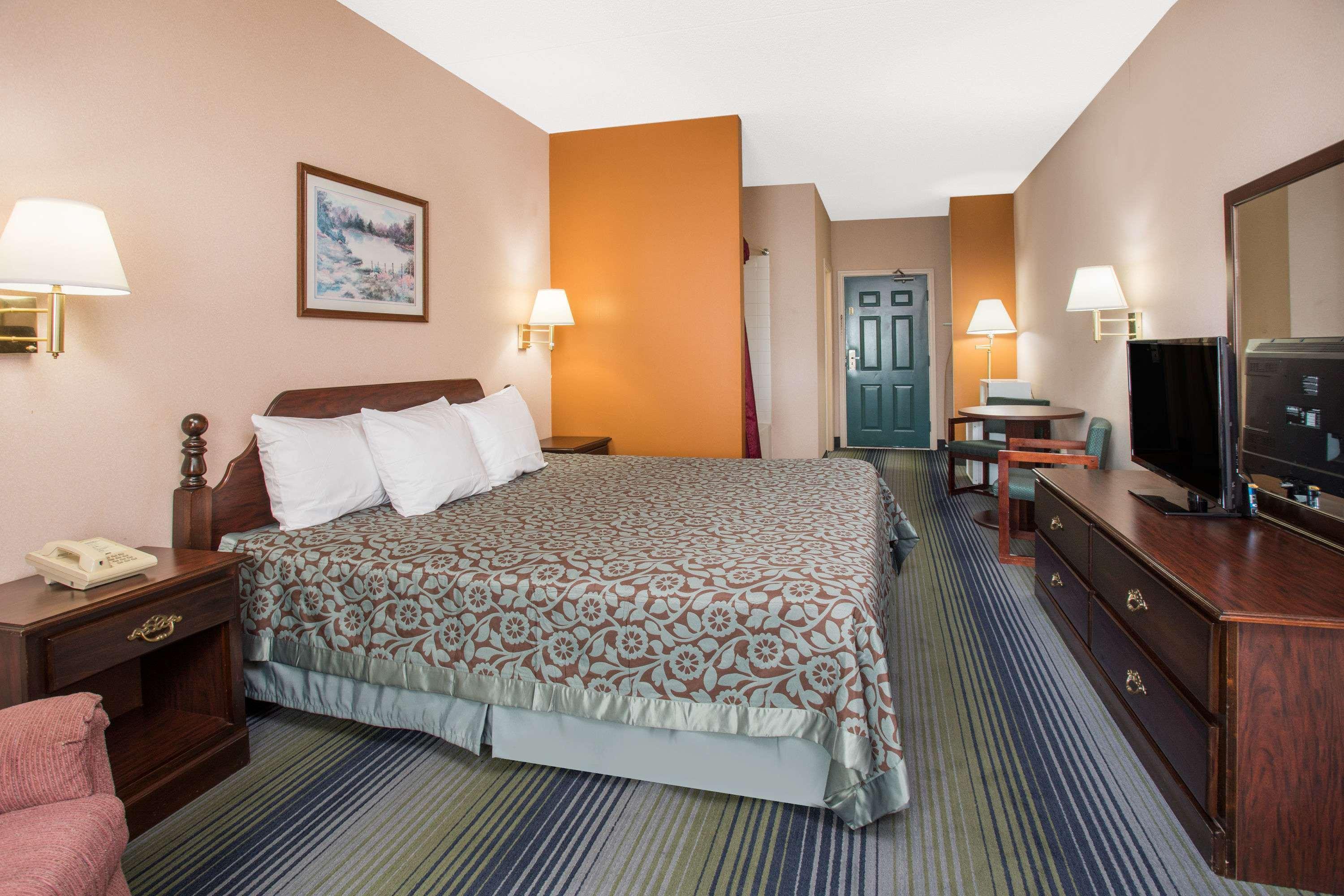 Days Inn By Wyndham Harrison Dış mekan fotoğraf